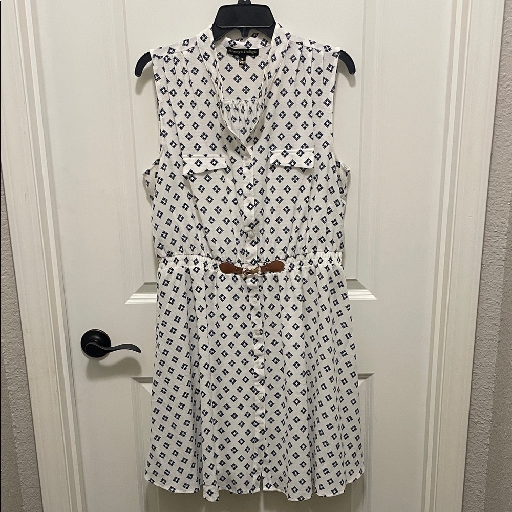 Chic White and Blue Patterned Dress Size 1X